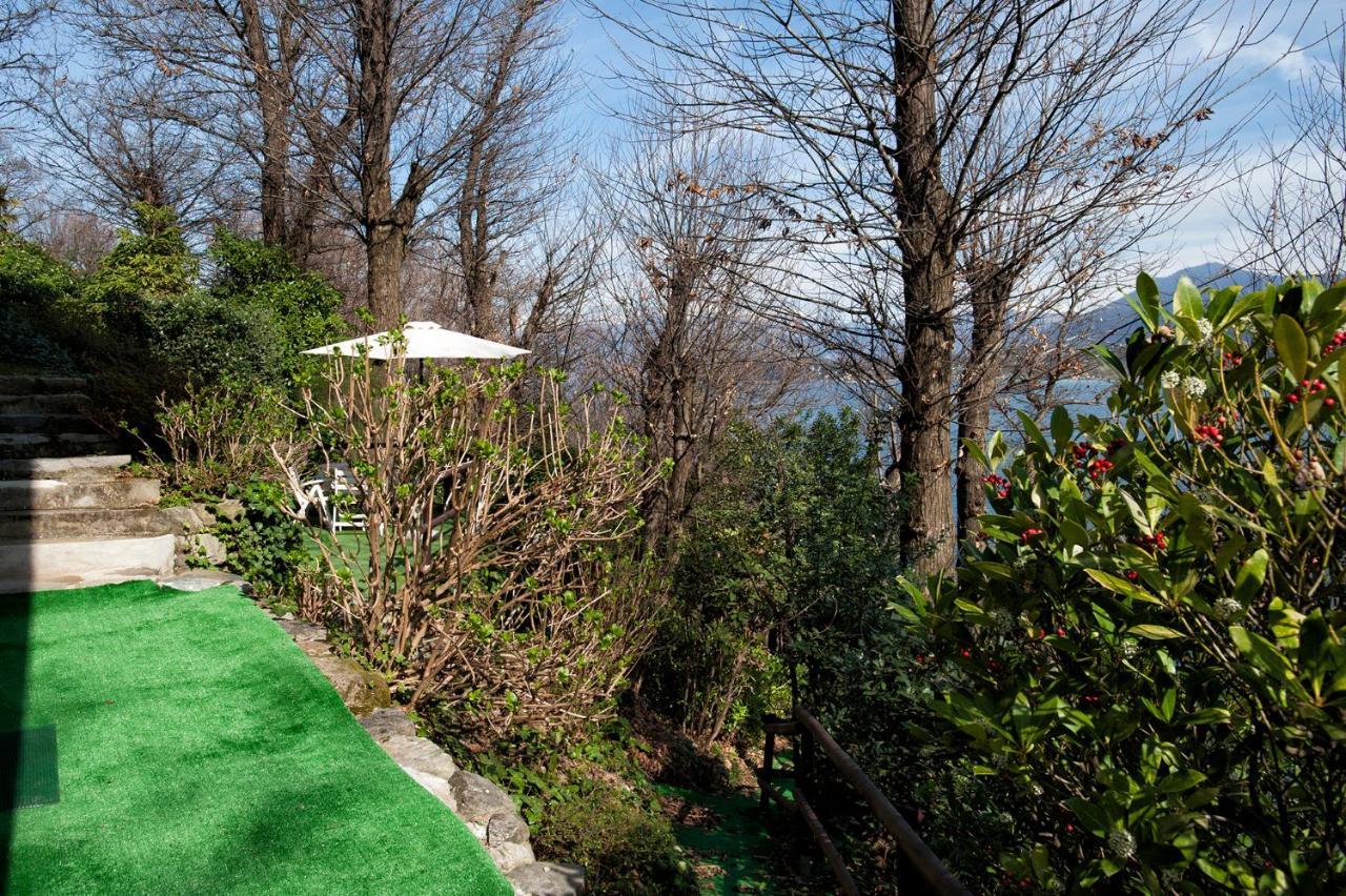 Casa Vacanze Tana Della Volpe Ispra Dış mekan fotoğraf