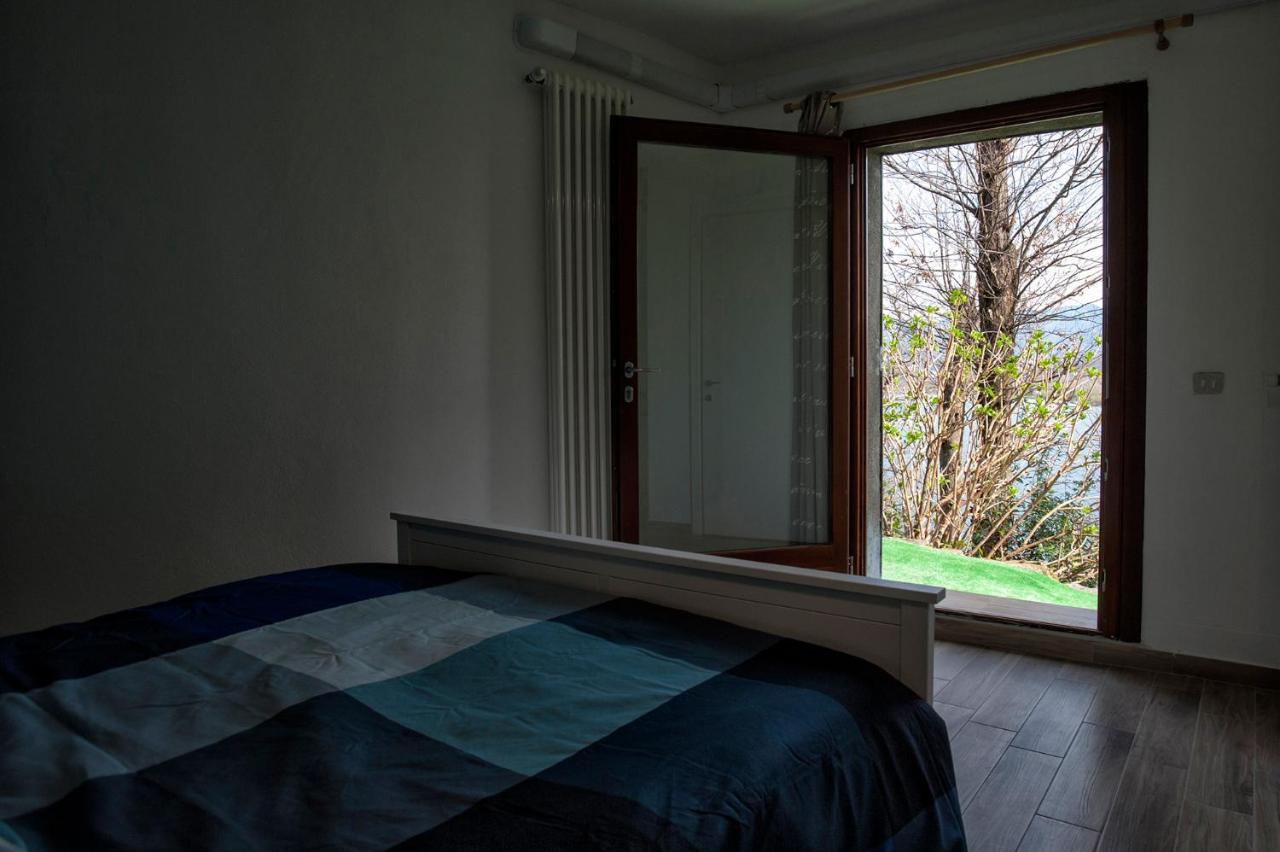 Casa Vacanze Tana Della Volpe Ispra Dış mekan fotoğraf