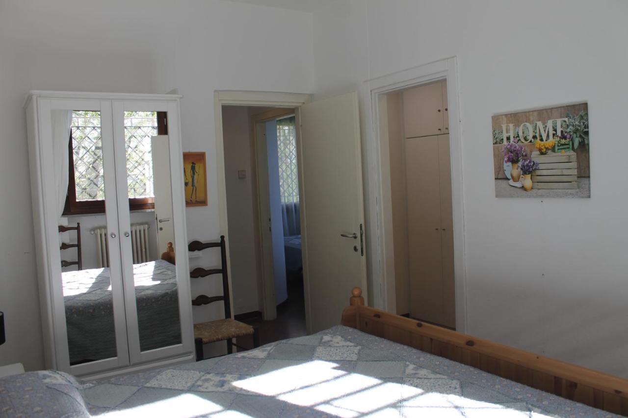Casa Vacanze Tana Della Volpe Ispra Dış mekan fotoğraf
